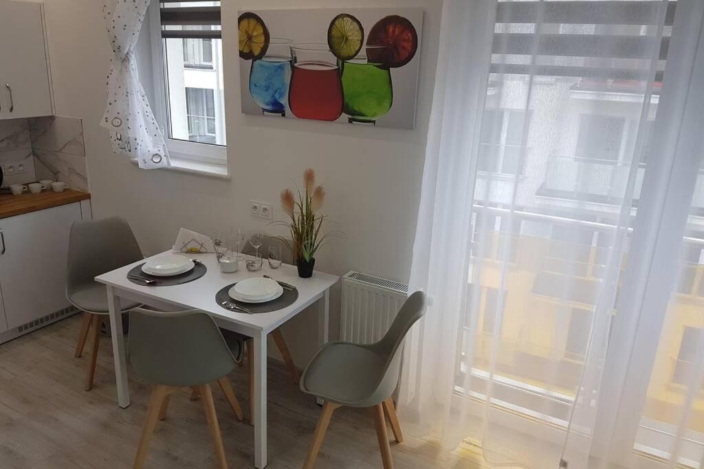 Komfortowy Nowoczesny Apartament Kustronia Z Garazem Balkonem Wanna Μπιέλσκο-Μπιάλα Εξωτερικό φωτογραφία